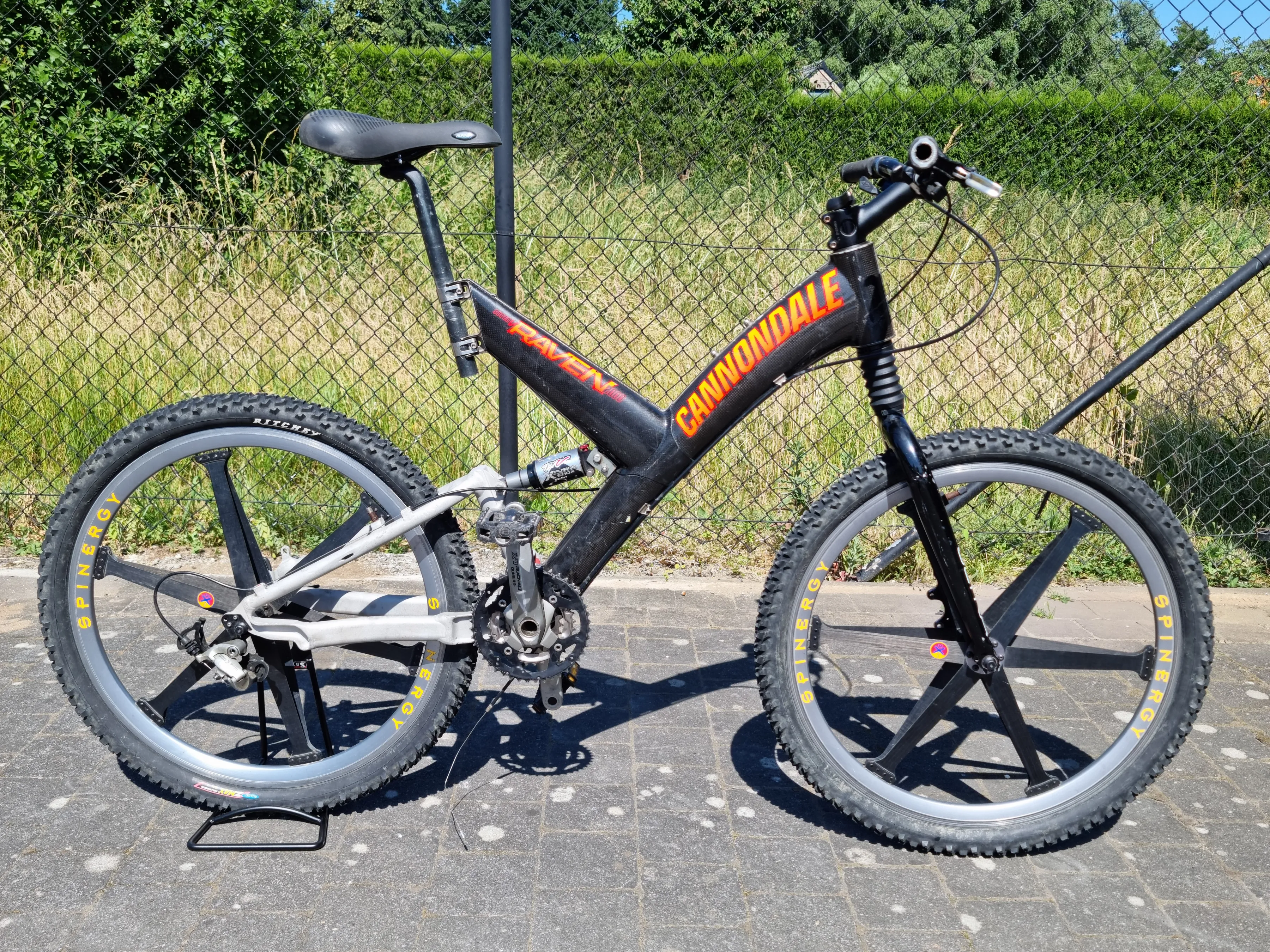 Cannondale super V Raven 2000 1996 view 2