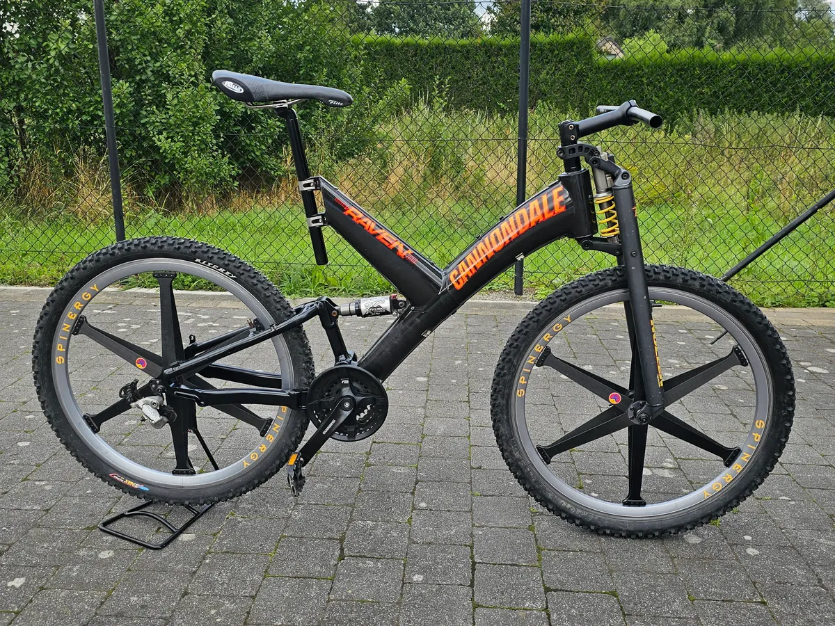 Cannondale super V Raven 2000 1996 view 11