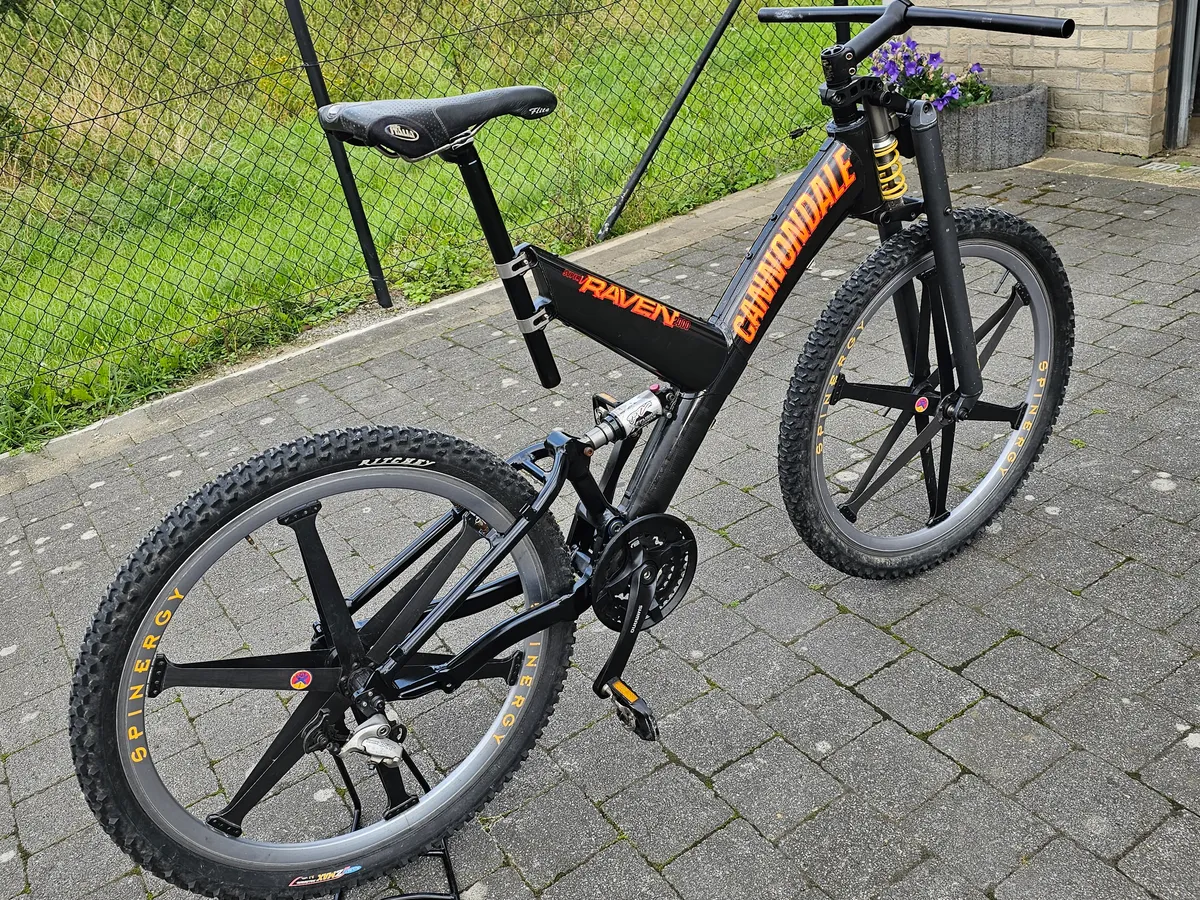 Cannondale super V Raven 2000 1996 view 13