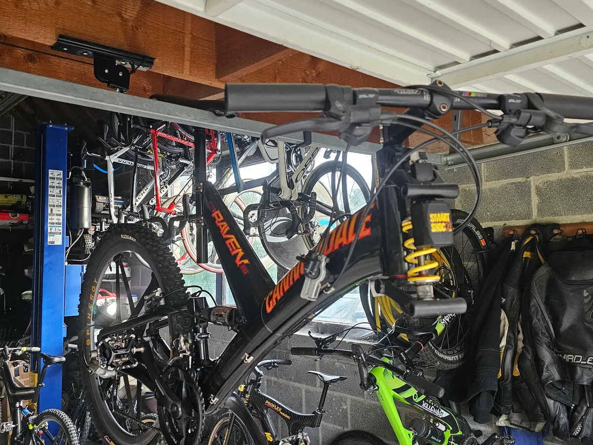 Cannondale super V Raven 2000 1996 view 21