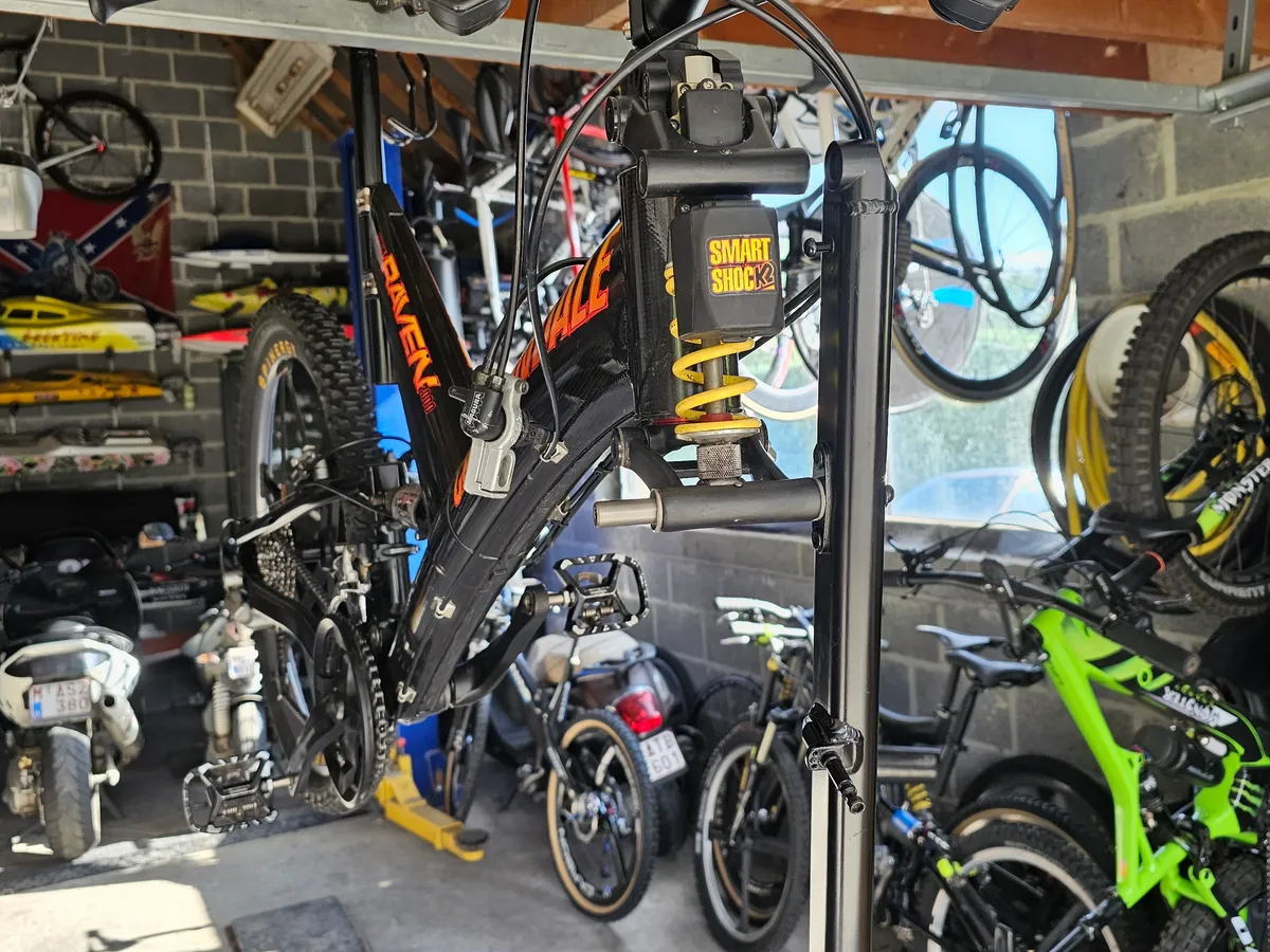 Cannondale super V Raven 2000 1996 view 23
