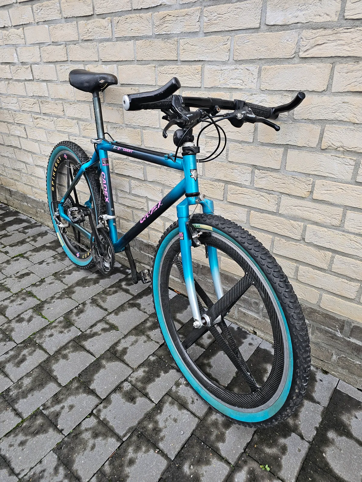 Giant Cadex 2 1993 view 3