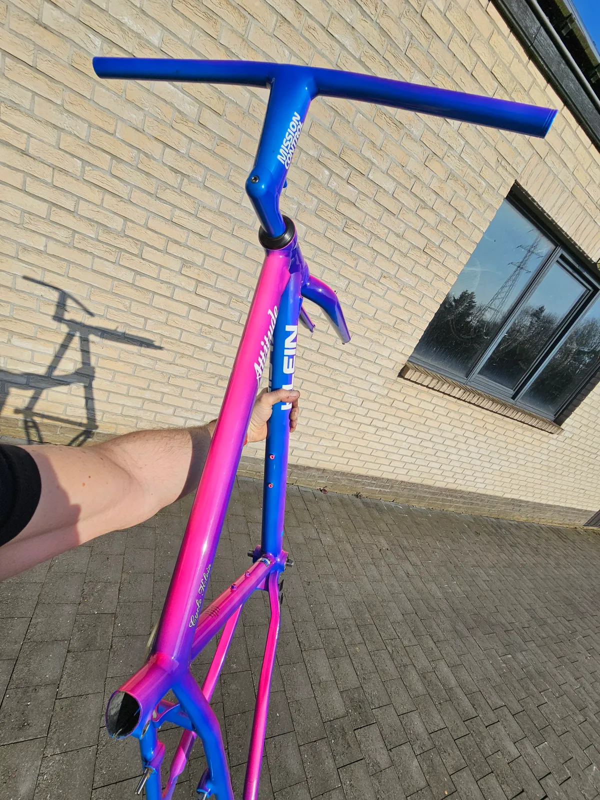 Klein Attitude MC1 1993 Horizon Linear Fade view 8