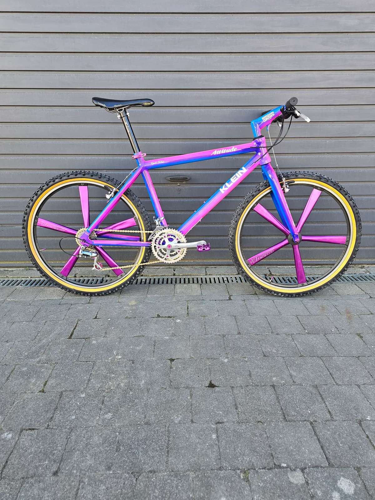 Klein Attitude MC1 1993 Horizon Linear Fade view 38