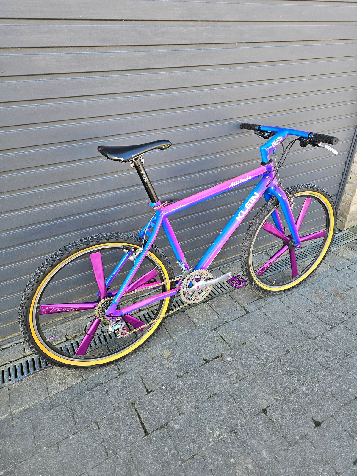 Klein Attitude MC1 1993 Horizon Linear Fade view 40