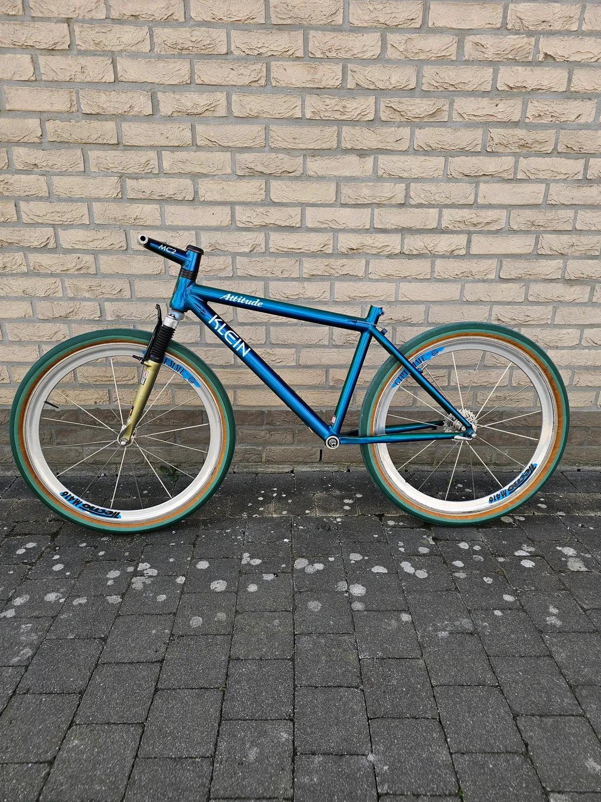 Klein Attitude MC2 1994 Sea&Sky view 10