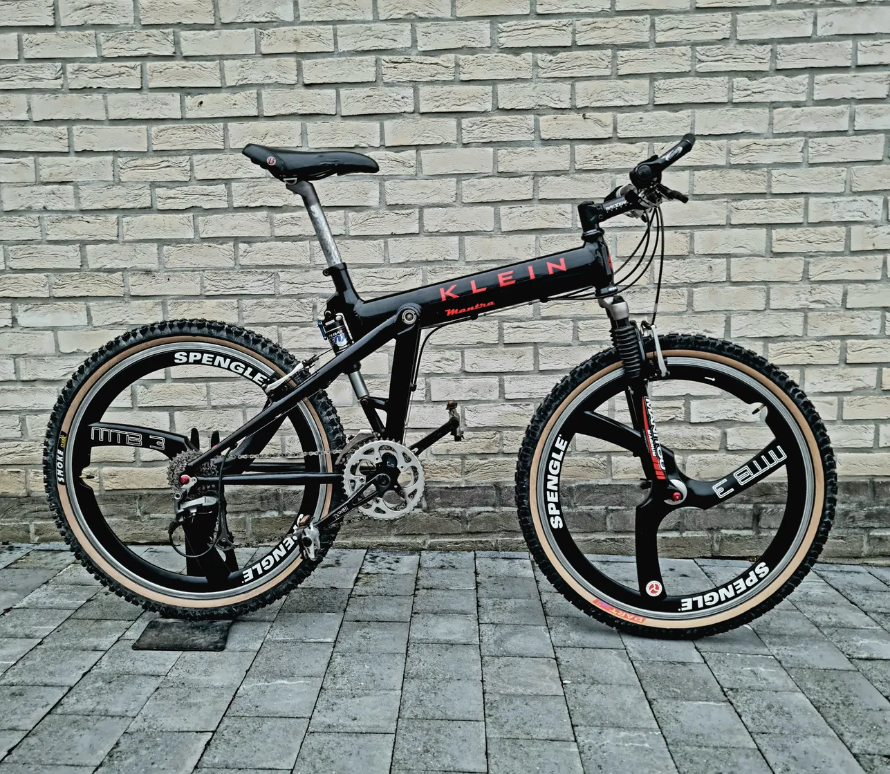 Klein Mantra 1996