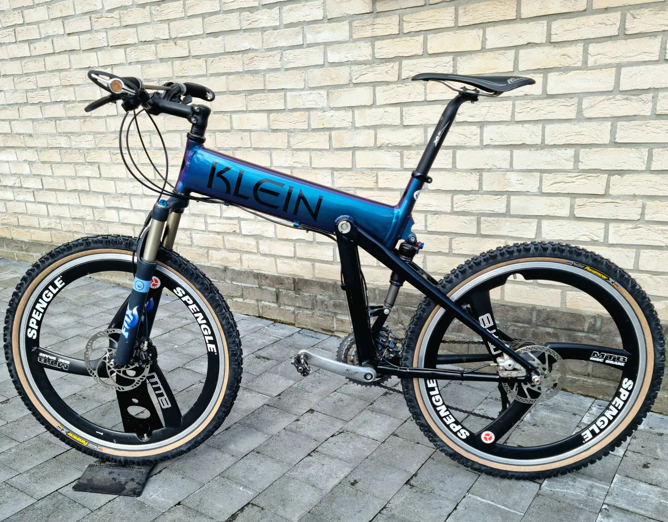 Klein Mantra Comp 1997 Blastberry view 2