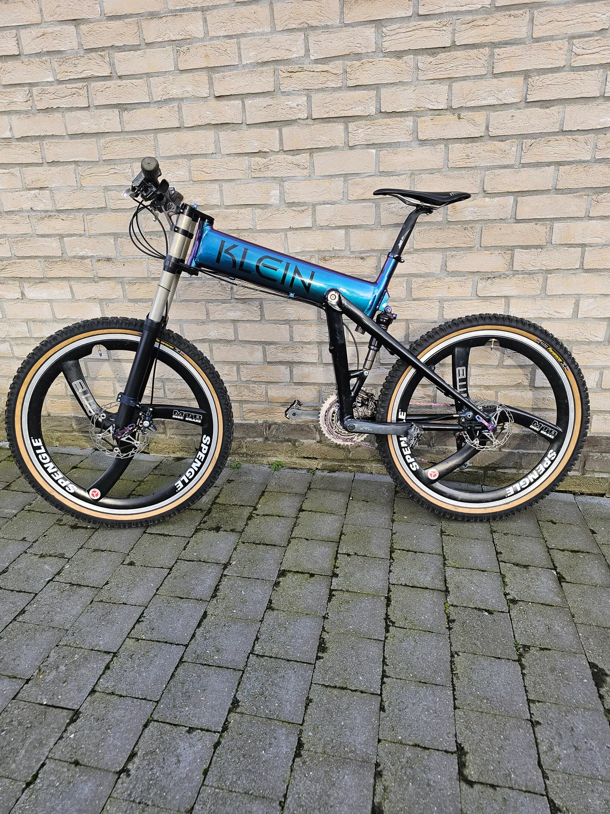 Klein Mantra Comp 1997 Blastberry view 32