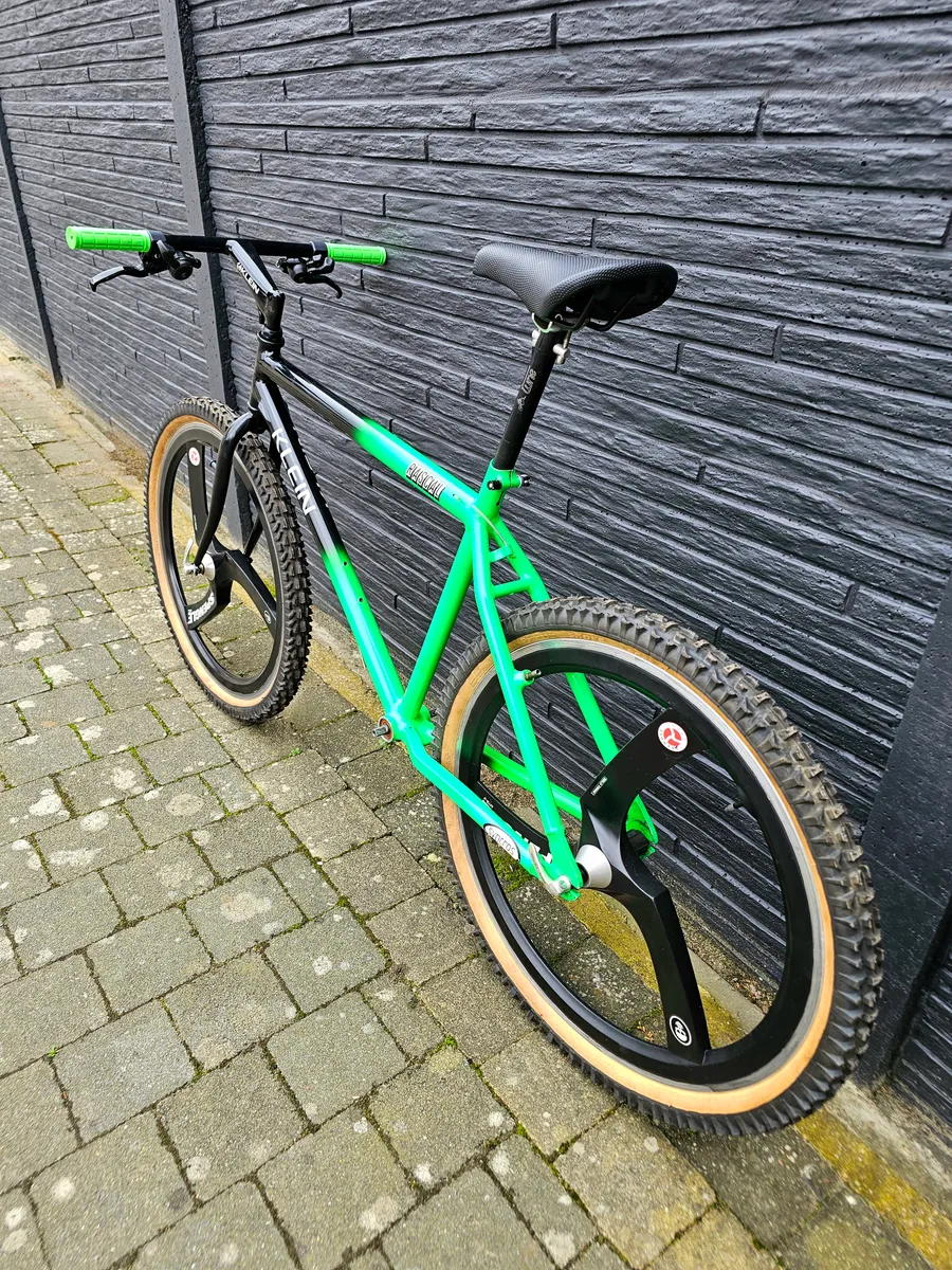 Klein Rascal 1991 Gloss Black Bright Green view 6