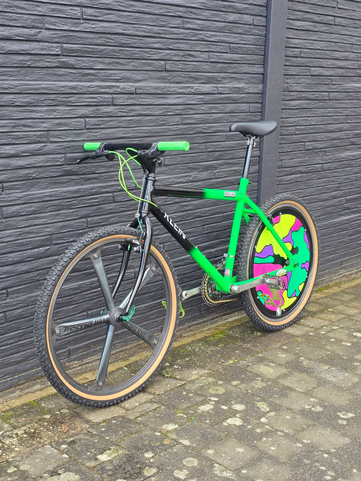 Klein Rascal 1991 Gloss Black Bright Green view 30