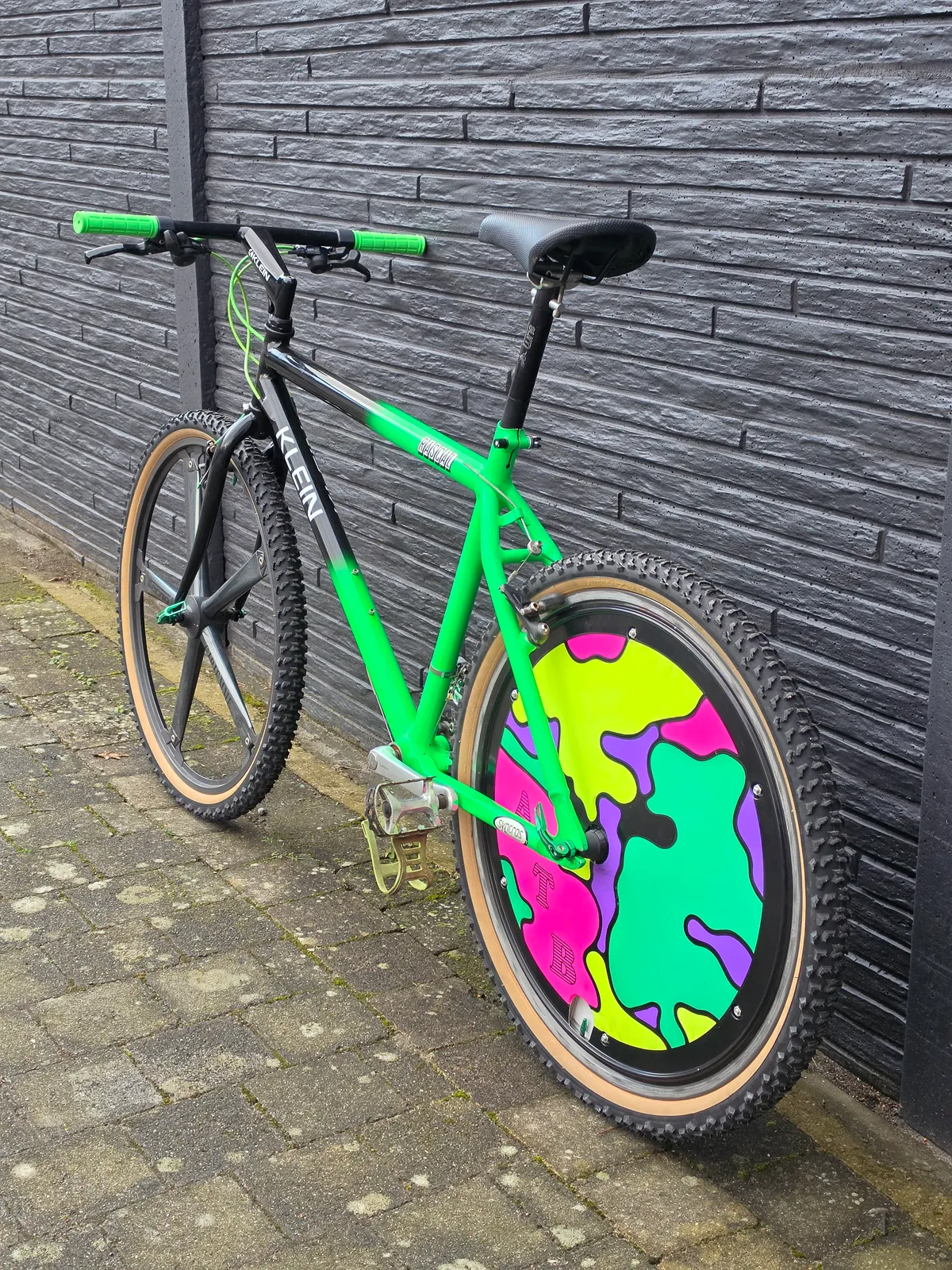 Klein Rascal 1991 Gloss Black Bright Green view 31