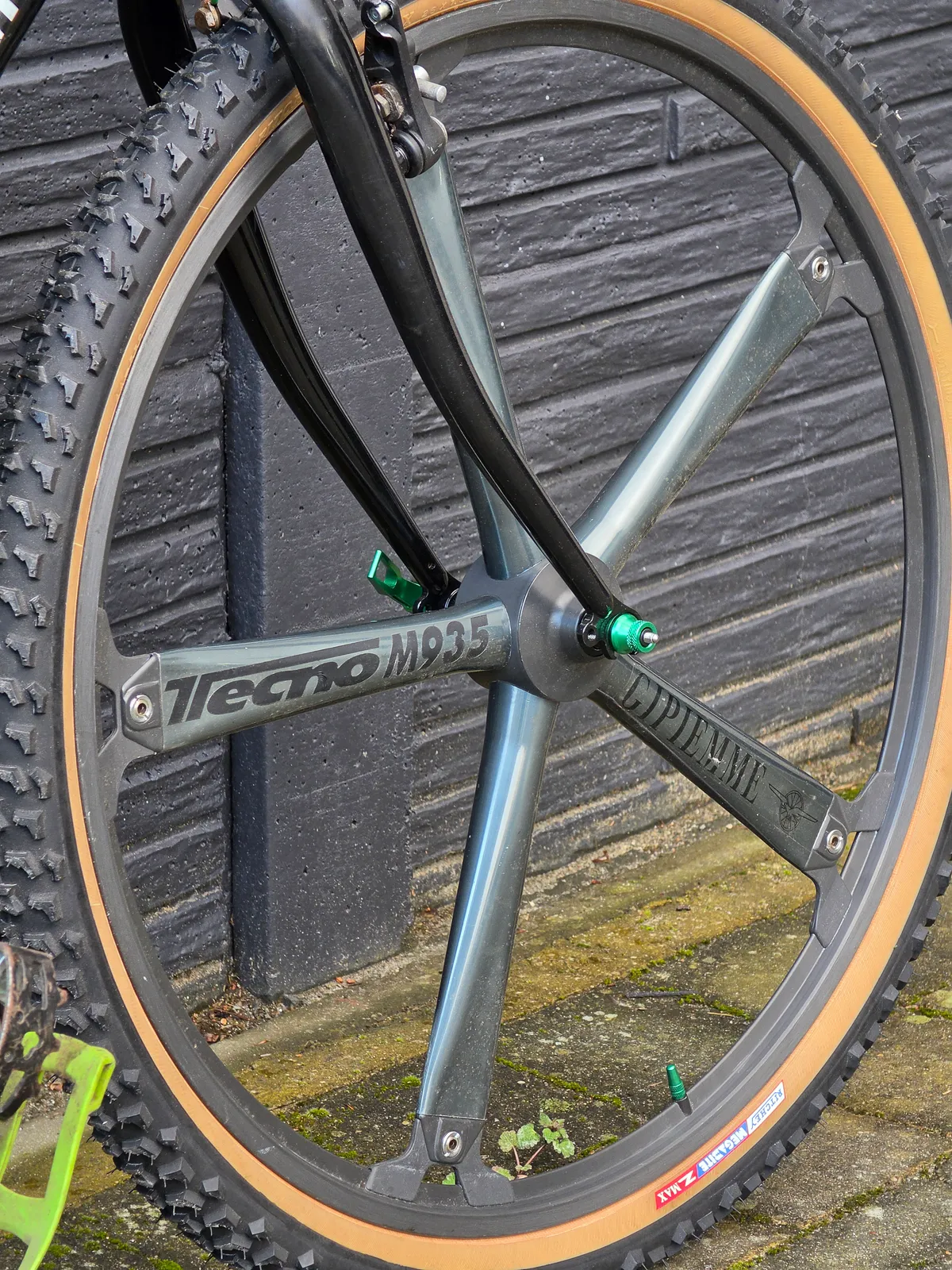 Klein Rascal 1991 Gloss Black Bright Green view 38
