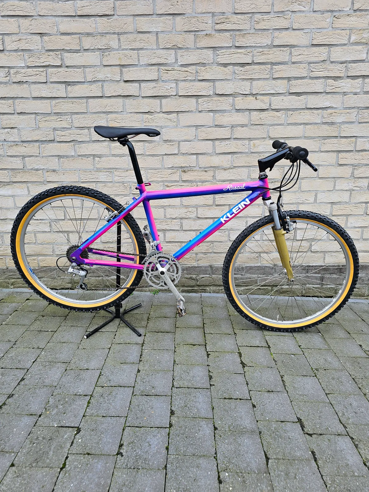 Klein Rascal MC1 1992 Horizon Linear Fade view 2